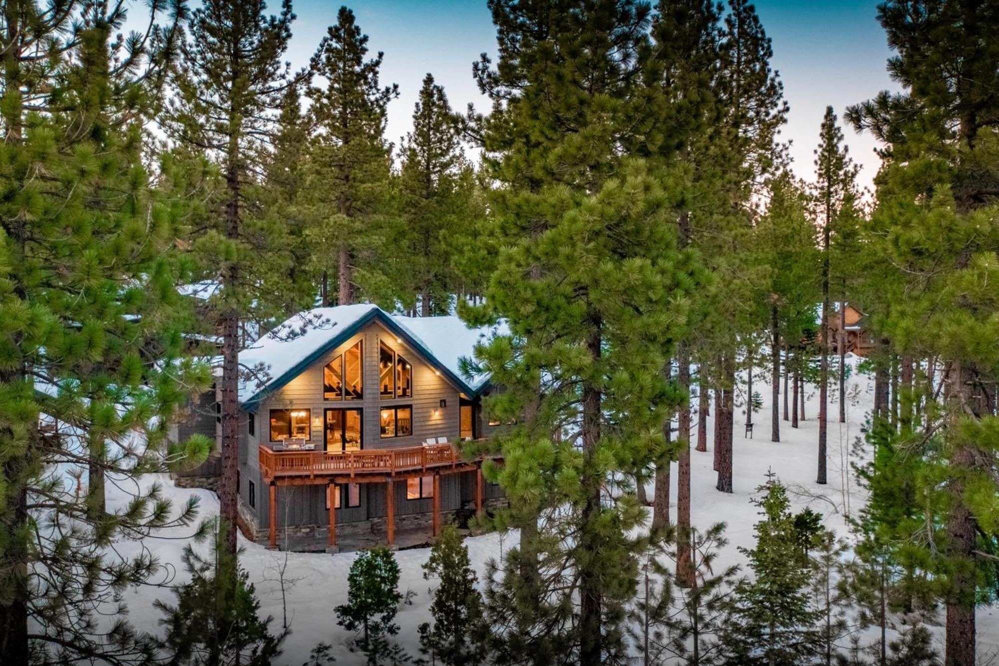 Coyote Moon By Avantstay Cabin Wsauna Mins From Dt Truckee Northstar Екстер'єр фото